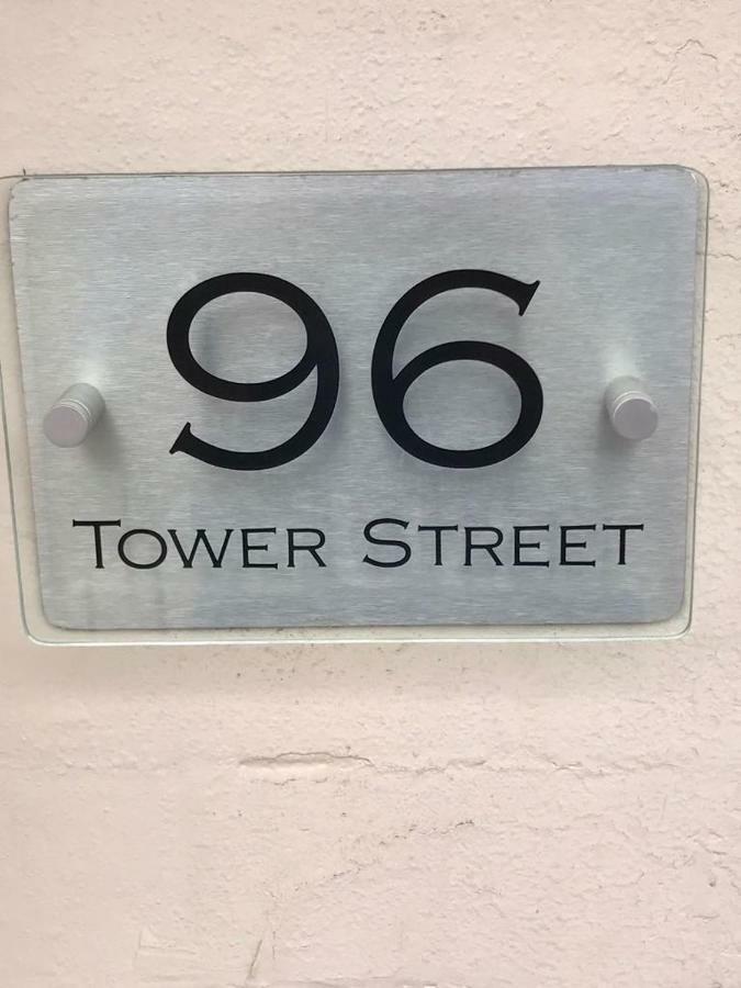 Tower Street Treasure Villa เบลฟาสต์ ภายนอก รูปภาพ